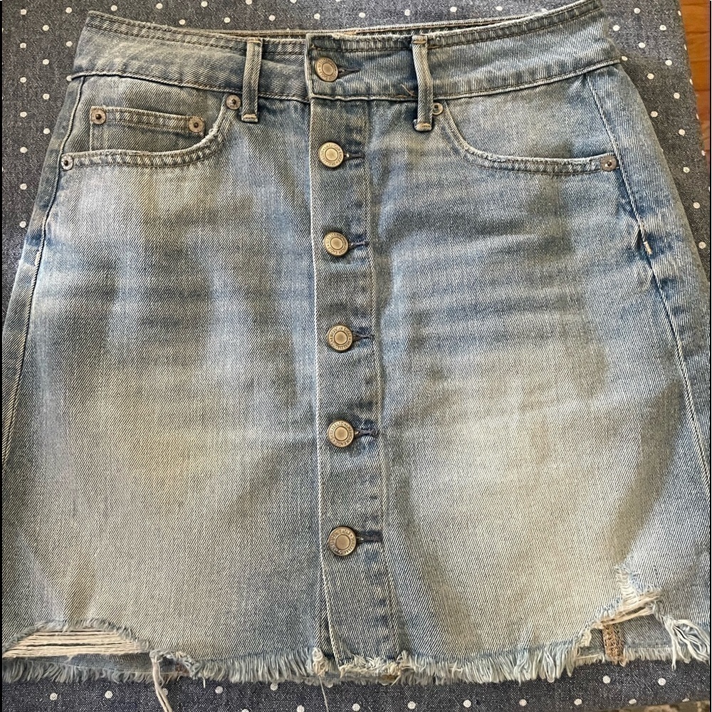 American Eagle Button Front Light Wash Jeans Skirt - image 1